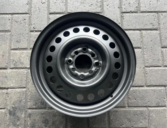 Roda de Ferro 15 Nissan 4x114 Livina Tiida Sentra / Roda Ferro Aro 15 Nissan 
