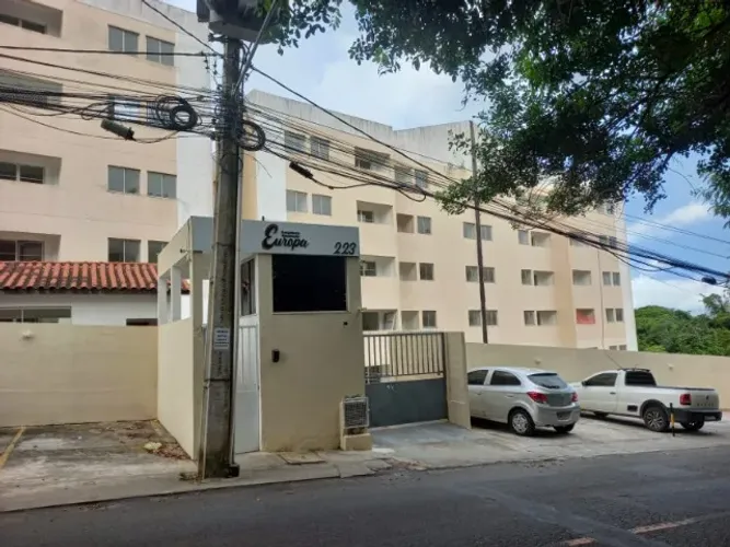 2/4, SALA, VARANDA, CONDOMINIO FECHADO.
