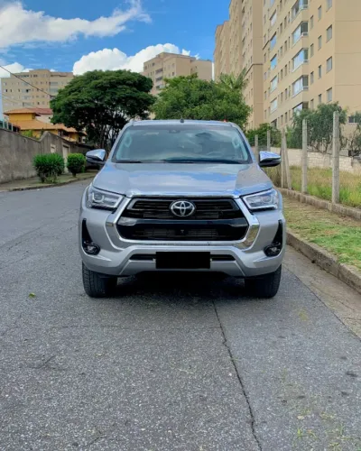 Toyota Hilux SRX ano 2024