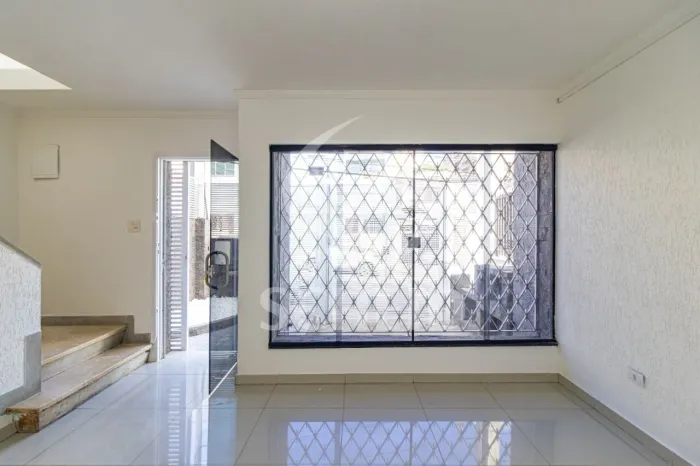 Casa para locação na Chácara Santo Antônio com 118m, 2 dormitórios e 2 vagas