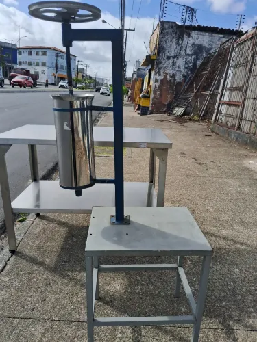Máquina de juçara com motor