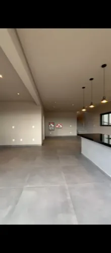 Venda de Casa - Condomínio em Caçapava Velha