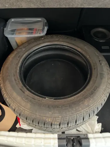 Pneu 215/65/16