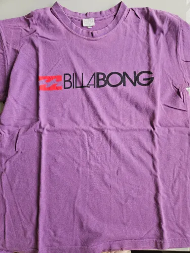 Camiseta lilás