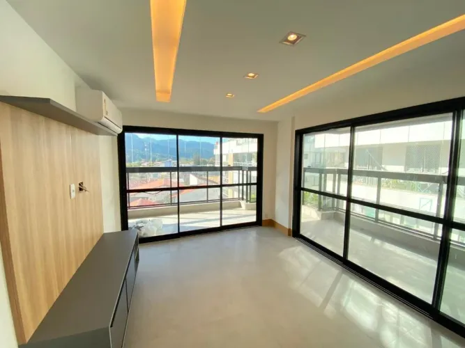 Apartamento com 2 suítes para alugar, 95 m² por R$ 4.800+taxas/mês - Piratininga - Niterói
