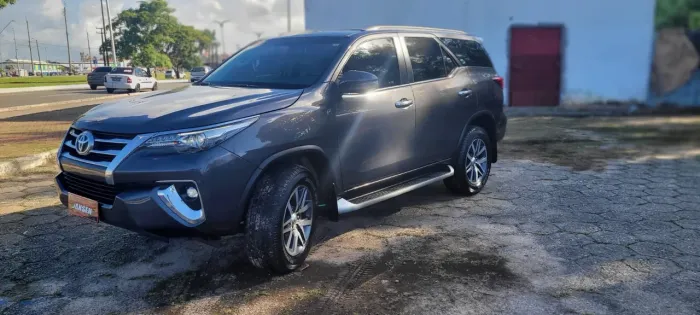 Toyota Hilux SW4 SRX 4X4 2.8 TDI 16V Dies. Aut. 2019