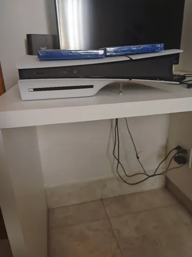 PS5 Slim disk 1 TB em ótimo estado