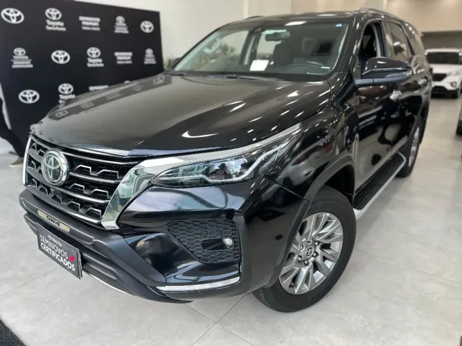 Toyota Hilux SW4 SRX 4X4 2.8 TDI 16V Dies. Aut. 2024
