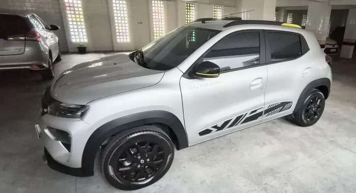 Renault Kwid Outsider 1.0 Flex 12V 5P Mec. 2026