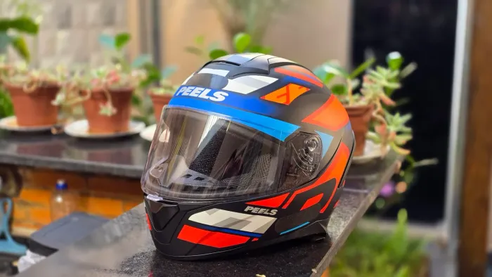 Capacete motocicleta Peels
