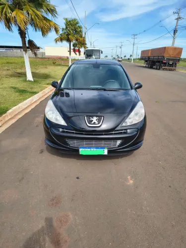 Peugeot 207 XR 1.4 Flex 8V 5P 2012