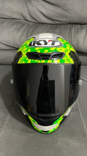 CAPACETE KYT