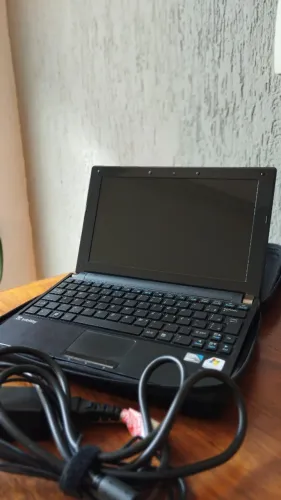 Vendo Netbook Itautec Infoway W7020