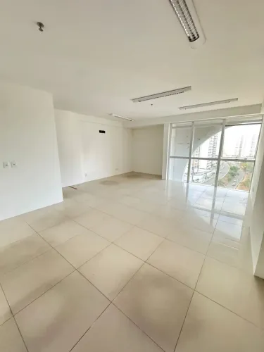 Sala Comercial para alugar no Edifício Zicôrnio