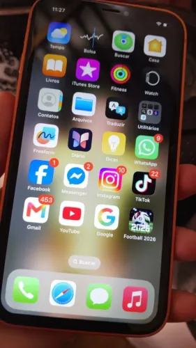 Celular sabor 17 pro ele é um xr na carcaça do 17