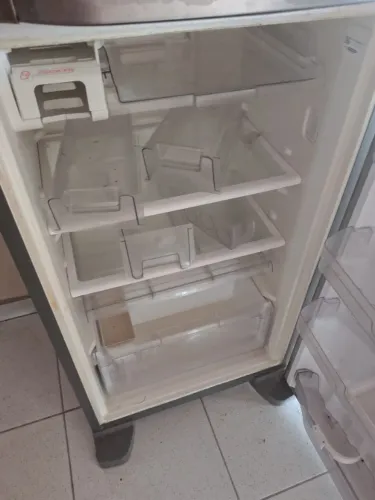 Geladeira Brastemp 500 LT defeito p/ retirada