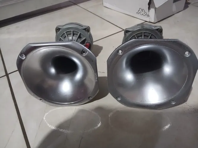 Corneta - JBL D250x + Cone de alumínio - 1 = 130,00 e 2 = 250,00