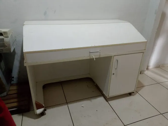 Vende-se bancada de mesa de som ?