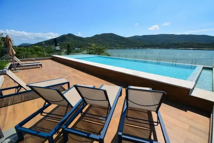 Imóvel para aluguel tem 70 metros quadrados com 1 quarto em Lagoa da Conceição - Florianóp