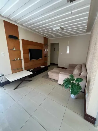 VIA MARES - M.CC - LESTE - COND. FECHADO