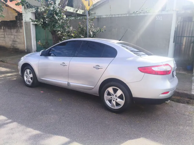 Renault Fluence Sed. Dynamique 2.0 16V Flex Aut. 2014