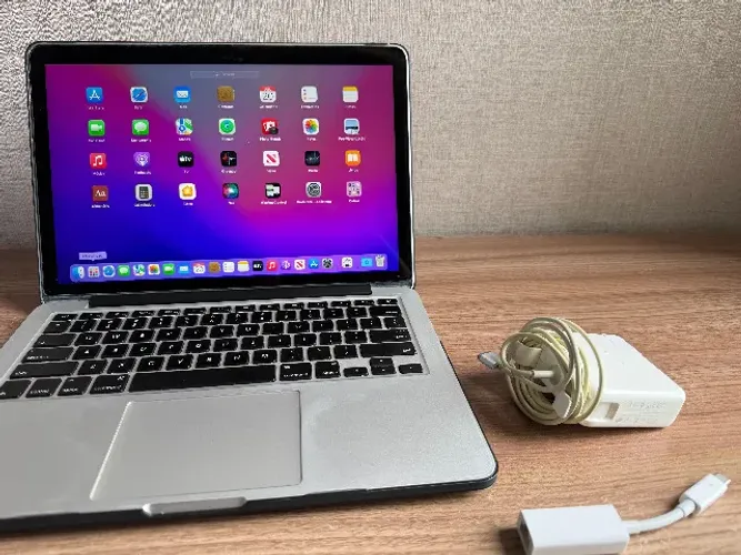 MacBook Pro Retina 13 Early 2015 i5 / 8GB / 128GB
