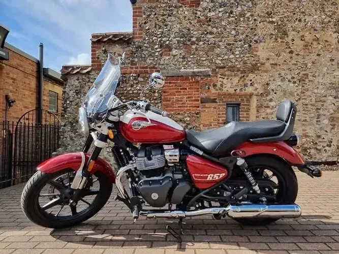 Super Meteor 650cc 2026 Tarlé 21- *