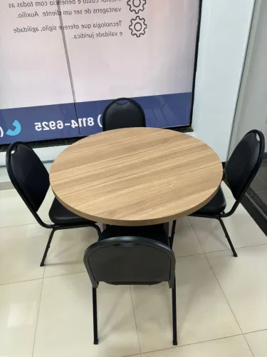 Mesa + cadeiras