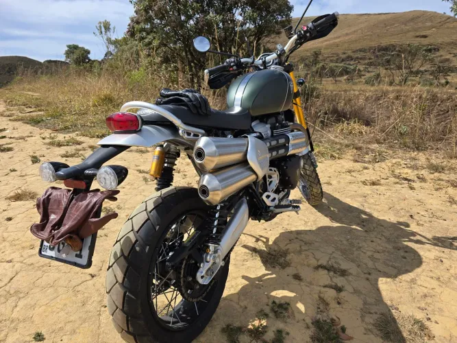 Triumph scrambler XE