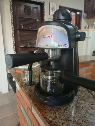 Cafeteira Eletrica pra Capuccino e Expresso