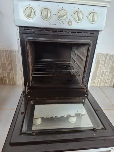 Forno e fogão 4 bocas
