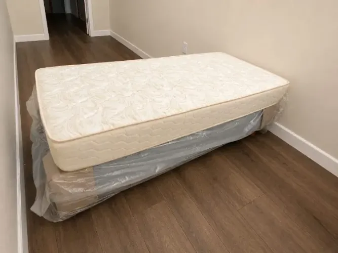 Conjunto cama box com Colchão ortocrin espuma d33 tamanho solteiro 88x188!