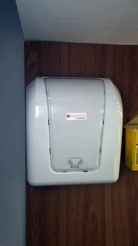 DISPENSER PARA PAPEL TOALHA BOBINA AUTO CORTE EXACCTA PLUS BRANCO