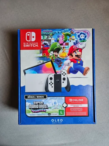 LACRADO Console Nintendo Switch Oled com Super Mario Bros. Wonder