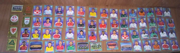 50 FIGURINHAS DA COPA 2022 (VENDO SEPARADO TAMBÉM)