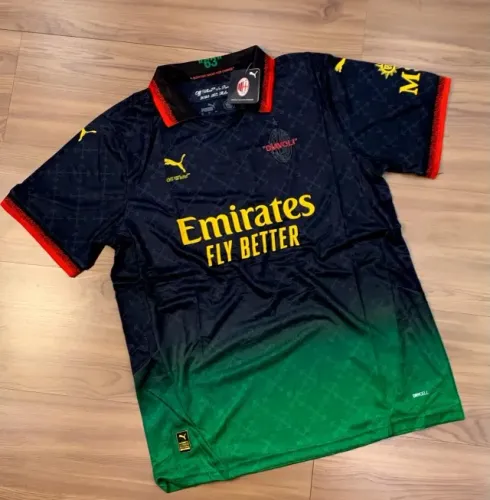 Camiseta Milan