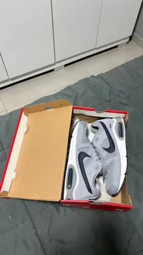 air max command