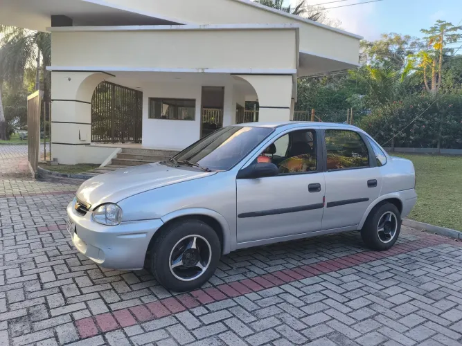 Chevrolet Corsa SED Class.life 1.0/1.0 Flexpower (álcool) 2009