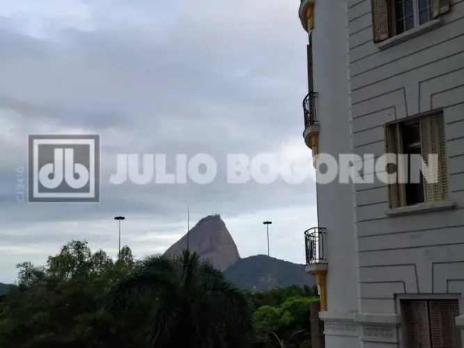 FLAMENGO QUADRÍSSIMA PRAIA DO FLAMENGO 2 QUARTOS COM DEPENDÊNCIAS