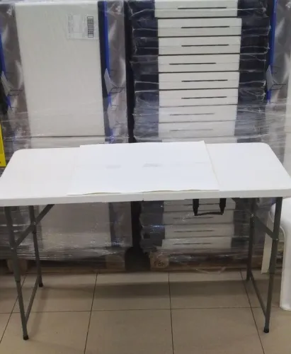 MESA DOBRÁVEL DE 1.22CM PEQUENA NOVO