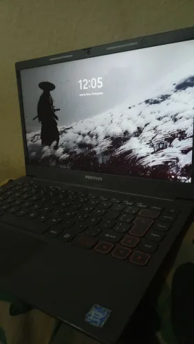 NOTEBOOK POSITIVO 115GB, ÓTIMO PARA ESTUDAR E TRABALHAR.