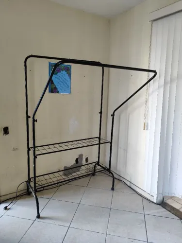 Arara para roupas.