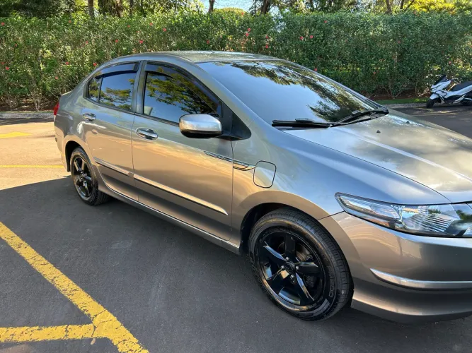 Honda City Sedan DX 1.5 Flex 16V Mec. 2011