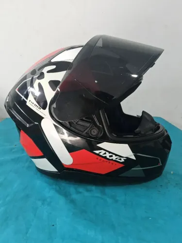 VENDO CAPACETE TAMANHO 60 VAI COM INTERCOMUNICADOR VISEIRA RESERVA E BOLSA