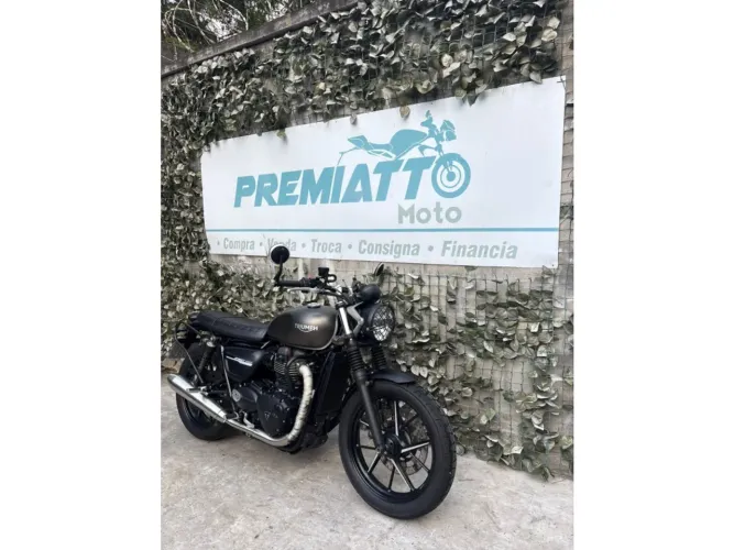 Triumph Street  twin 900cc 2020