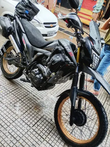 Bros 160 ano 2018 / vendo ou troco