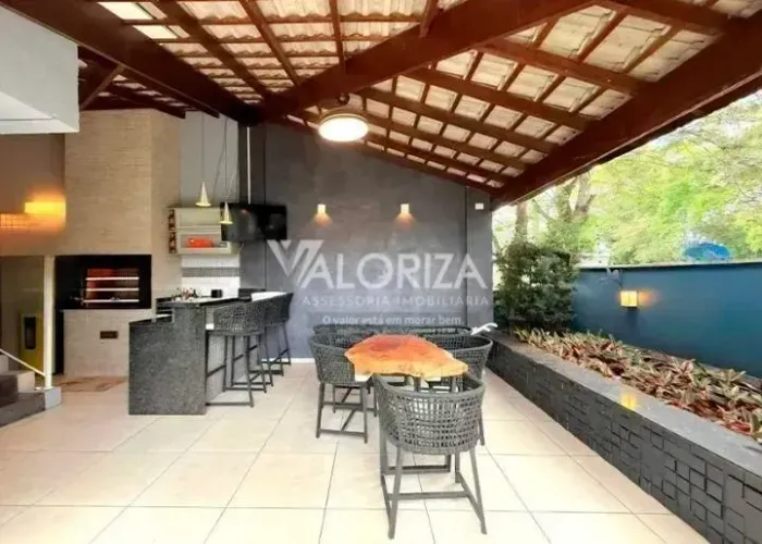 CASA A VENDA COM 3 SUITES CONDOMINIO BELVEDERE VOTORANTIM