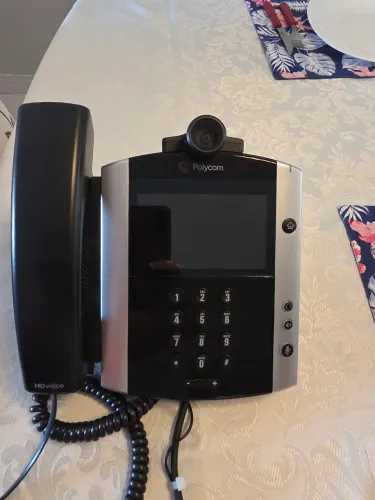 Telefone IP Polycom VVX 601 com câmera - VoIP / videoconferência