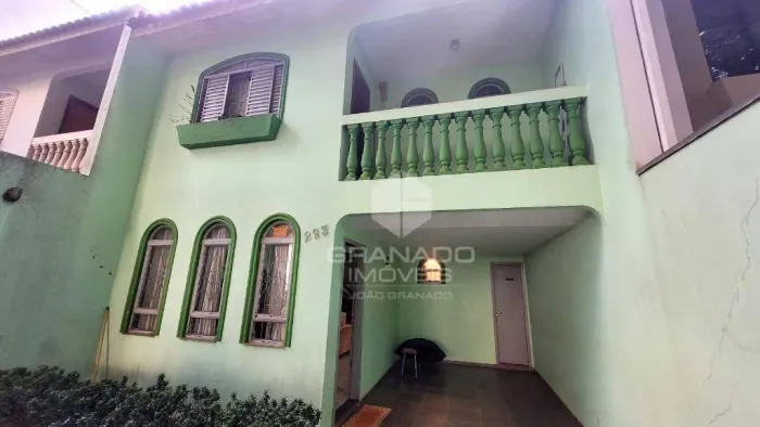 Sobrado com 3 dormitórios para alugar, 107 m² por R$ 2.800,00/mês - Vila Bosque - Maringá/