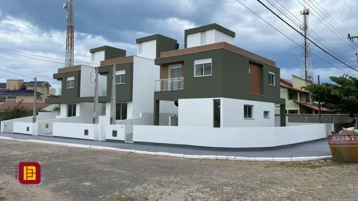 Casa em Pântano Do Sul